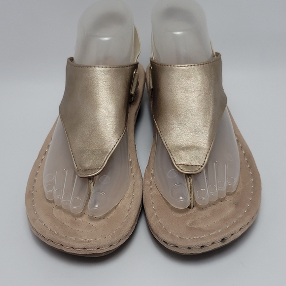 Cliffs White Mountain Low Wedge Thong Sandals Size 8 Carmel - Picture 5 of 12